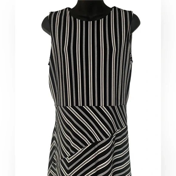Banana Republic Factory Black and White Striped Asymmetrical Hem Dress - Picture 3 of 12